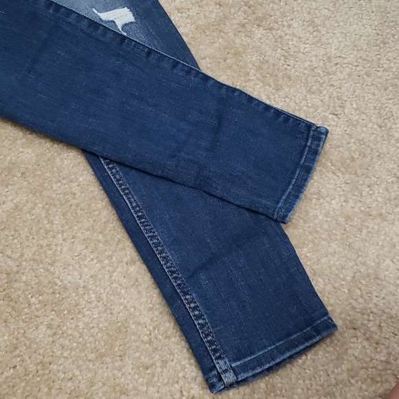 NWT Hollister Jeans - Picture 4 of 5